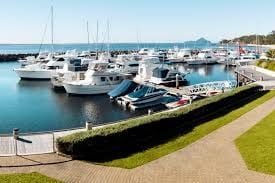 Port Stephenson - Whale Watching Cruse Image -57765477b201f